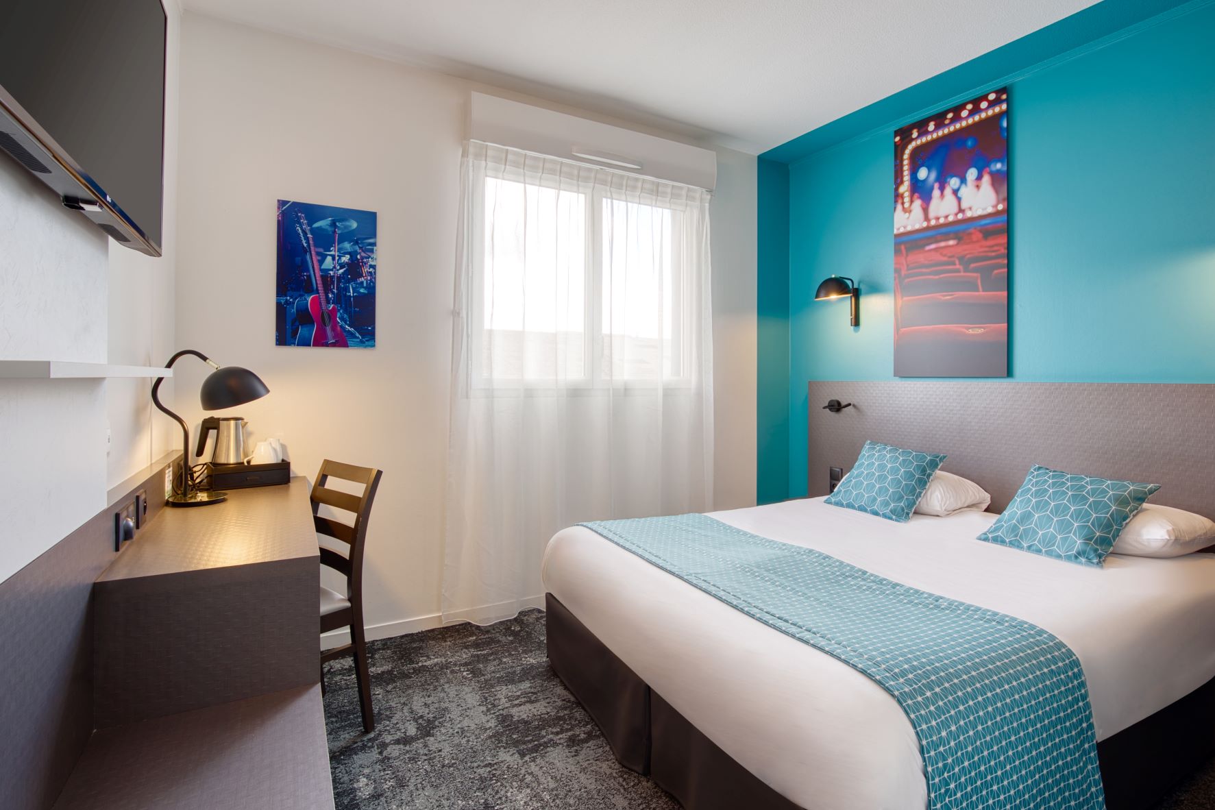 https://espace-ptl.ancv.com/appli/butterfly/data/medias_PA/PHOTOS/742365001001/742365001001WZZ9IZ08Ym-Best Western Atlantys Hotel Zenith Nantes - CHAMBRE CONFORT 1.jpg